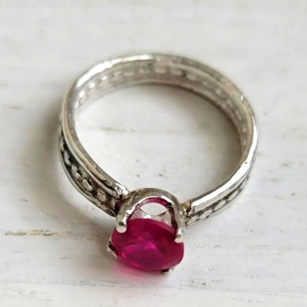 PINK SAPPHIRE CRYSTAL RING HANDMADE IN STERLING SILVER METAL  SIZE 6